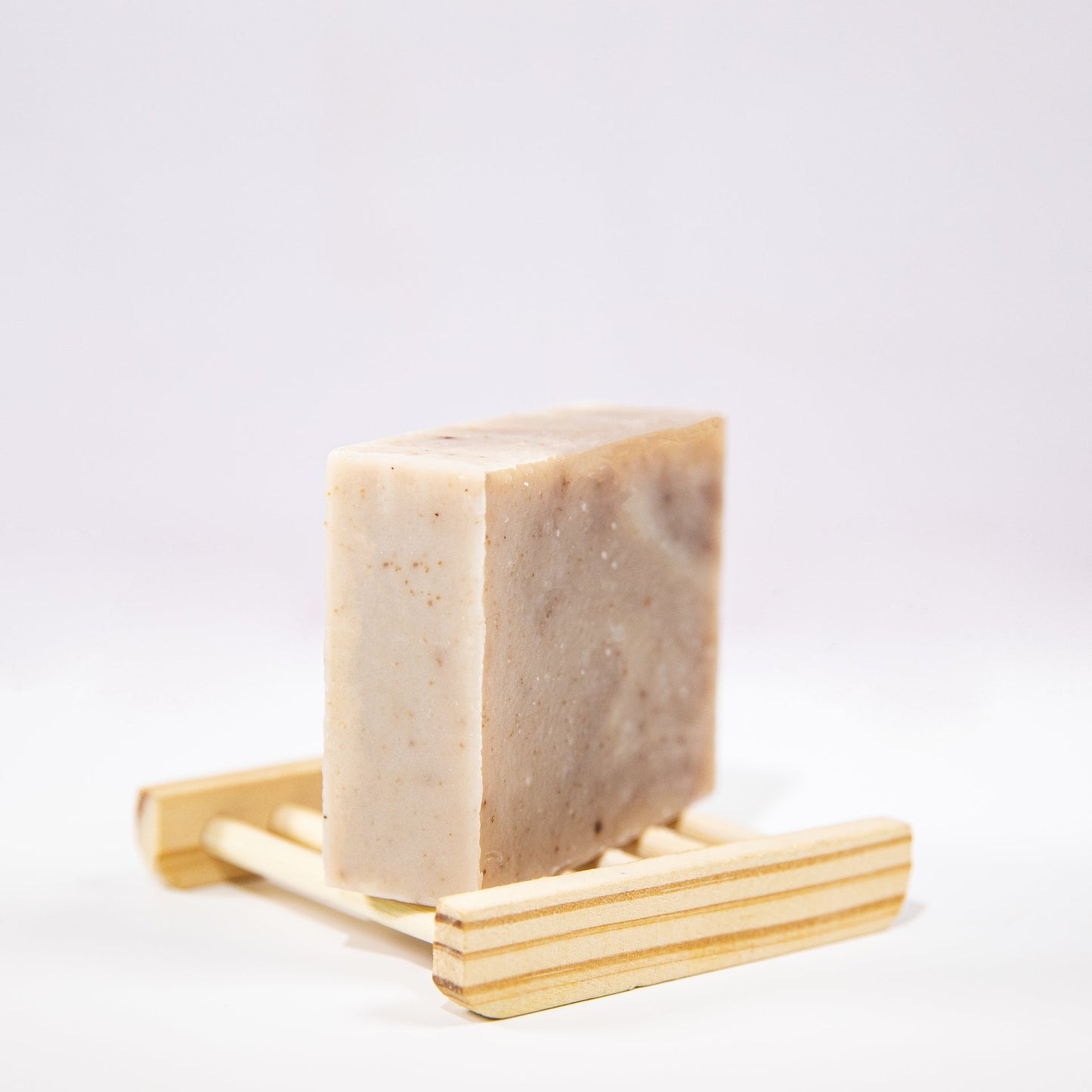 Coco y Nueces: Jabón en Barra Exfoliación Suave e Hidratación